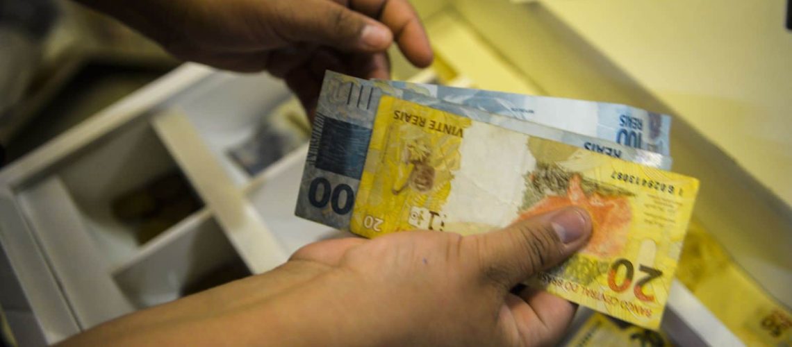 dinheiro_caixa_mcajr_abr_2907221128.jpg dinheiro_caixa_mcajr_abr_2907221128.jpg