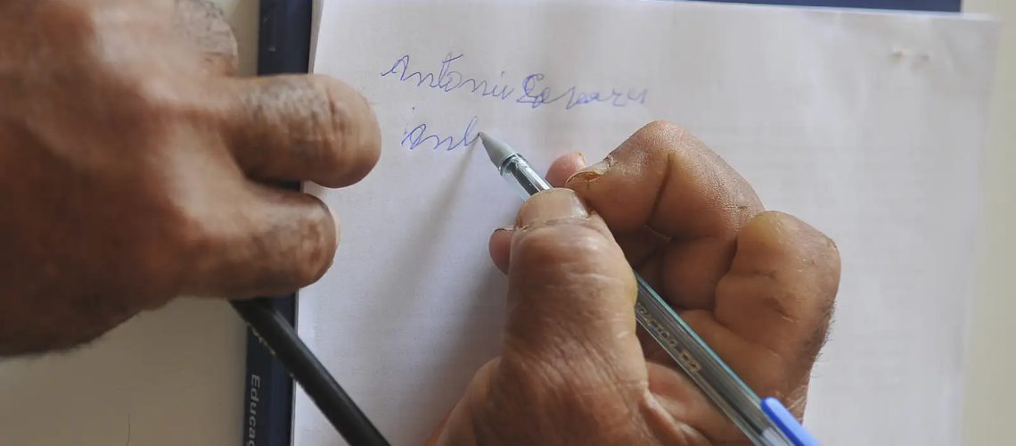 educacao8581.jpg