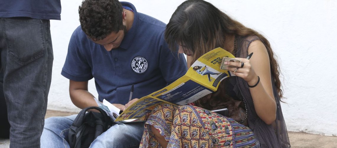 primeiro_dia_de_provas_do_enem_2017.jpg primeiro_dia_de_provas_do_enem_2017.jpg